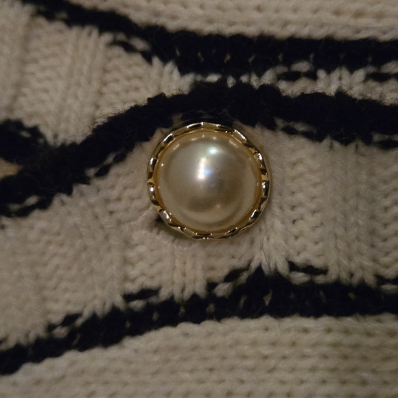 Elegant White Cardigan Sweater - Picture 2 of 5